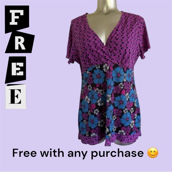 FREE 💟Women’s Y2K  Floral Printed Top - Picture 1 of 15
